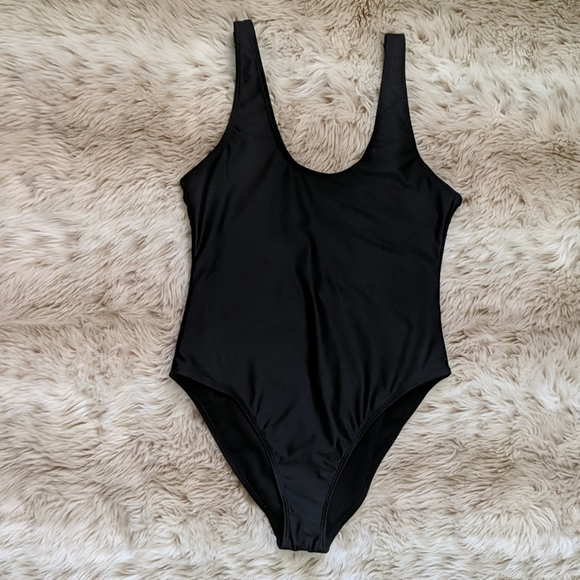 Boohoo bodysuit - Picture 3 of 7